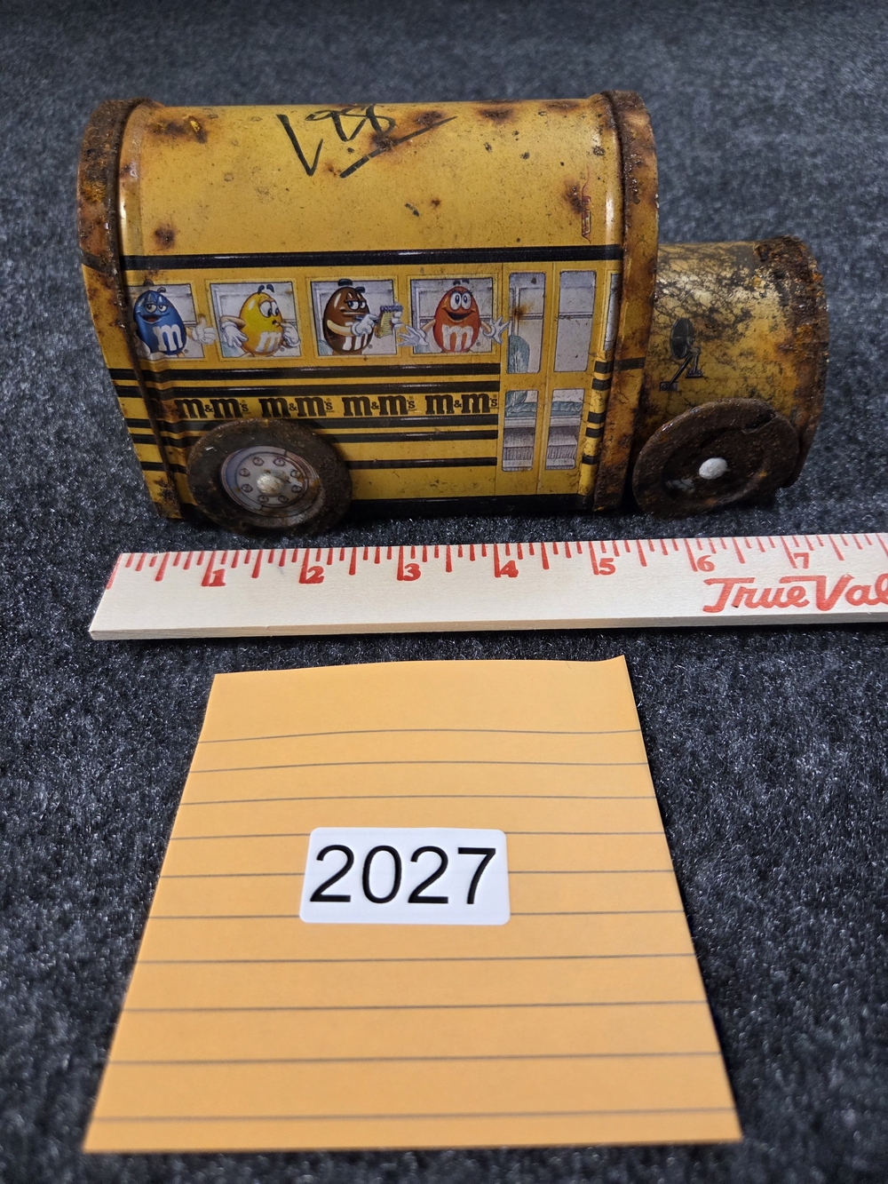 Vintage 1997 M&M’s / Mars school bus-shaped collector’s tin